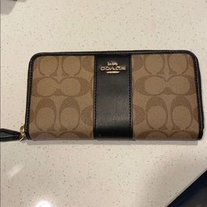Coach wallet